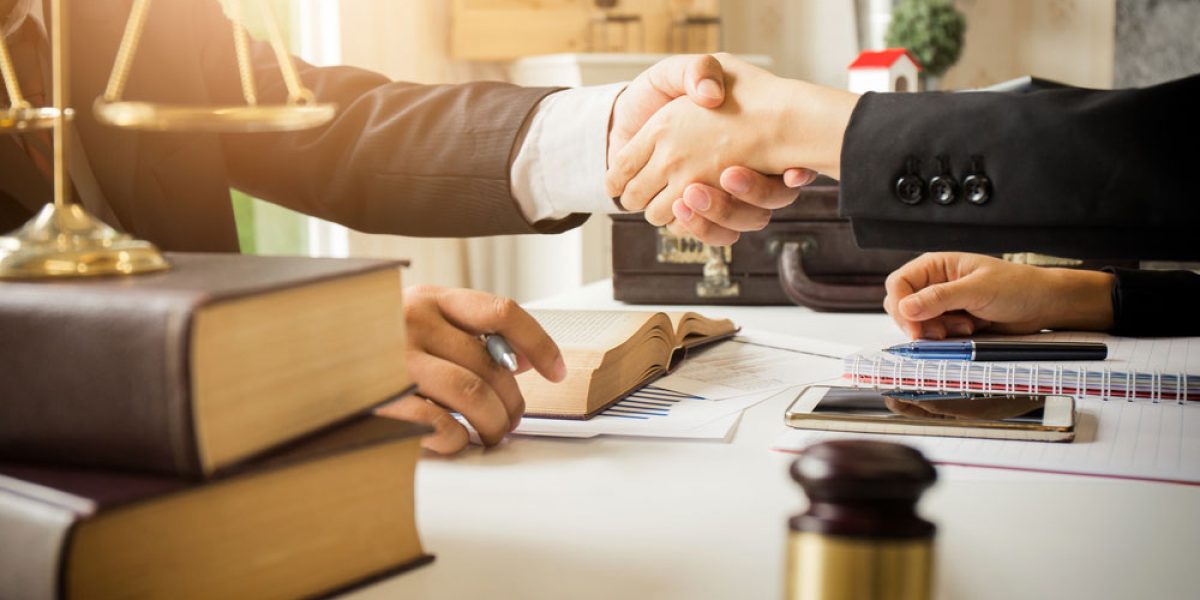 courtroom hand shake